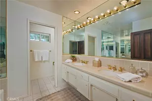 18056 Lake Encino, Encino, CA 91316 - Photo 21