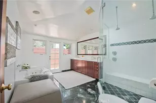 18056 Lake Encino, Encino, CA 91316 - Photo 17