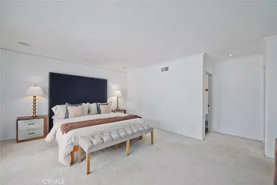 18056 Lake Encino, Encino, CA 91316 - Photo 15