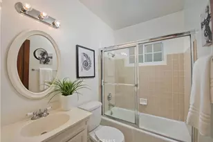 18056 Lake Encino, Encino, CA 91316 - Photo 25