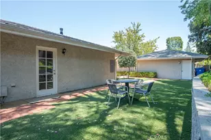 18056 Lake Encino, Encino, CA 91316 - Photo 33