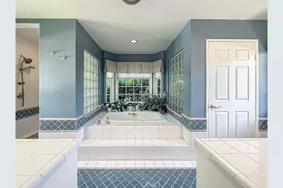 17540 Superior Street, Northridge, CA 91325 - Photo 43