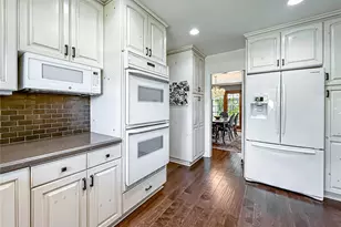 17540 Superior St, Northridge, CA 91325 - Photo 23