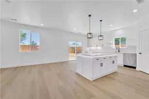 8837 Holly, California City, CA 93505 - Photo 25