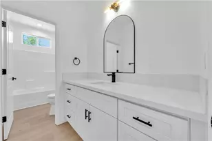 8837 Holly, California City, CA 93505 - Photo 17