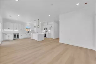 8837 Holly, California City, CA 93505 - Photo 19