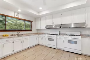 15750 Arroyo Dr, Moorpark, CA 93021 - Photo 23