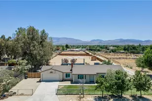 9742 E Ave R 8, Littlerock, CA 93543 - Photo 35