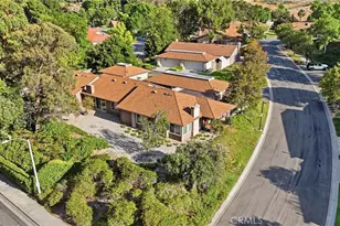 20002 Ave Of The Oaks, Newhall, CA 91321 - Photo 33