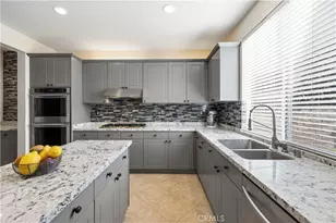 30479 Mallorca Pl, Castaic, CA 91384 - Photo 23