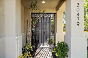30479 Mallorca Pl, Castaic, CA 91384 - Photo 5