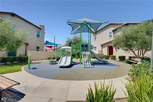 14718 Marie Ln, Van Nuys, CA 91405 - Photo 27