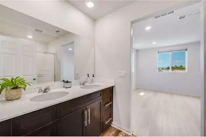 14718 Marie Lane, Van Nuys, CA 91405 - Photo 13