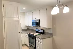 27929 Tyler Ln, Canyon Country, CA 91387 - Photo 11