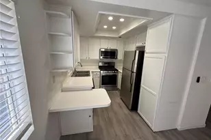 19855 Sandpiper Pl, Newhall, CA 91321 - Photo 9