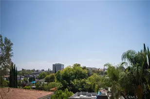 5335 Campo, Woodland Hills, CA 91364 - Photo 35