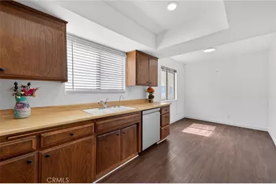 13243 Vanowen #2, North Hollywood, CA 91605 - Photo 9