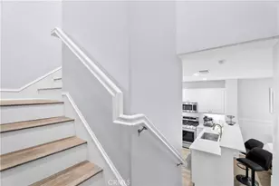 27249 Riverview Ln, Valencia, CA 91354 - Photo 21