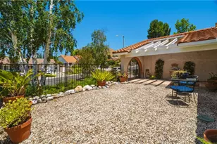 28830 Calabria Dr, Agoura Hills, CA 91301 - Photo 3