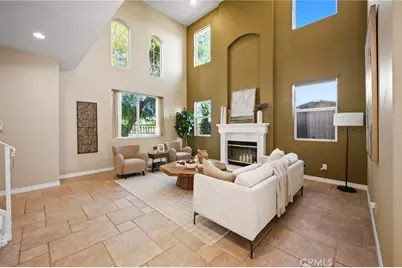 8501 Browns Creek Ln, Canoga Park, CA 91304 - Photo 5