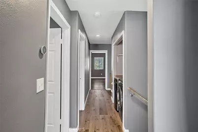 9354 Burnet #105, North Hills, CA 91343 - Photo 17