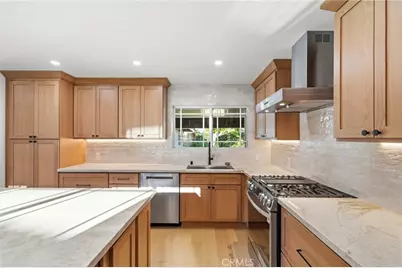18912 Halsted Street, Northridge, CA 91324 - Photo 3