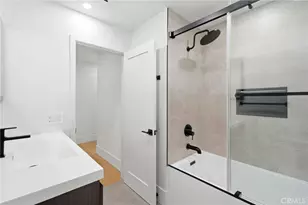 18912 Halsted St, Northridge, CA 91324 - Photo 33
