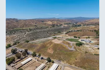 28774 San Francisquito Canyon Road, Saugus, CA 91390 - Photo 7