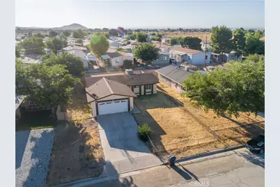3340 Roxbury, Rosamond, CA 93560 - Photo 3