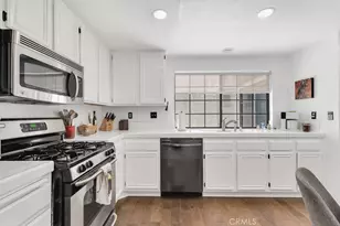 807 Links View Dr, Simi Valley, CA 93065 - Photo 17