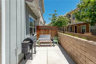 22964 Harvest Mill, Saugus, CA 91350 - Photo 3