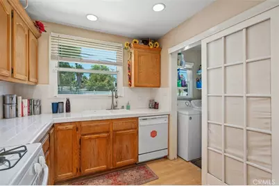 6613 Randi Avenue, Woodland Hills, CA 91303 - Photo 11