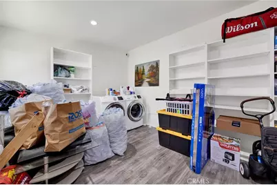 16938 Hartland Street, Van Nuys, CA 91406 - Photo 37