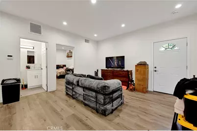 16938 Hartland Street, Van Nuys, CA 91406 - Photo 25