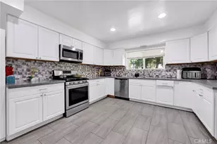 16938 Hartland St, Van Nuys, CA 91406 - Photo 9