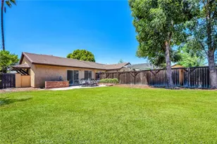25584 Alicante Dr, Valencia, CA 91355 - Photo 21