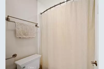20862 Alaminos, Saugus, CA 91350 - Photo 23