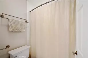 20862 Alaminos, Saugus, CA 91350 - Photo 23