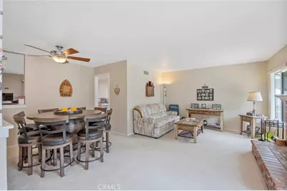 20862 Alaminos, Saugus, CA 91350 - Photo 7