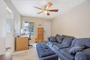 20862 Alaminos, Saugus, CA 91350 - Photo 19