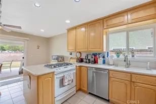 20862 Alaminos, Saugus, CA 91350 - Photo 15