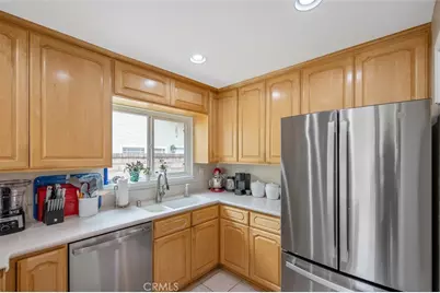20862 Alaminos, Saugus, CA 91350 - Photo 17