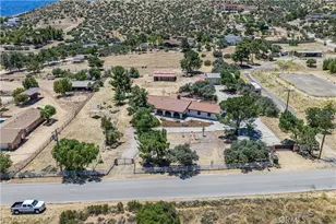 11820 Darling Rd, Agua Dulce, CA 91390 - Photo 37