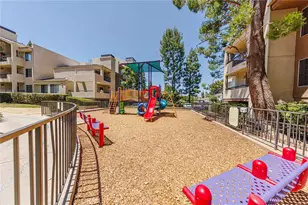 5565 Canoga, Woodland Hills, CA 91367 - Photo 21