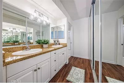 5565 Canoga #117, Woodland Hills, CA 91367 - Photo 15