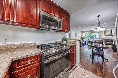5565 Canoga #117, Woodland Hills, CA 91367 - Photo 9