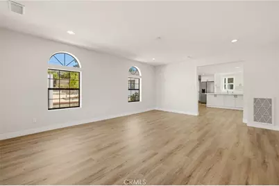 450 W Loop, Camarillo, CA 93010 - Photo 15