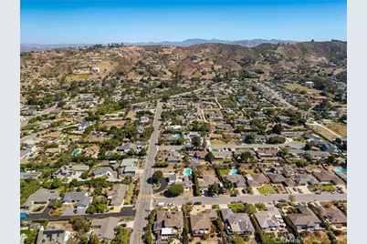 450 W Loop, Camarillo, CA 93010 - Photo 33