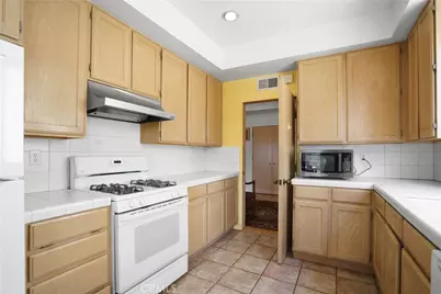 4454 Ventura Canyon #105, Sherman Oaks, CA 91423 - Photo 19