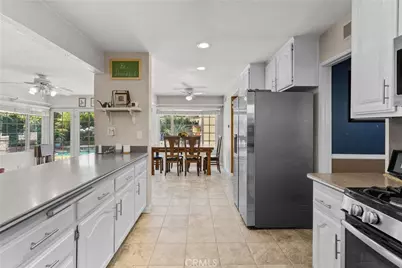 25631 Bellerive, Valencia, CA 91355 - Photo 19